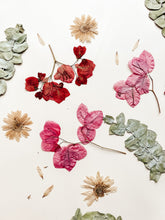 Load image into Gallery viewer, Flower Press